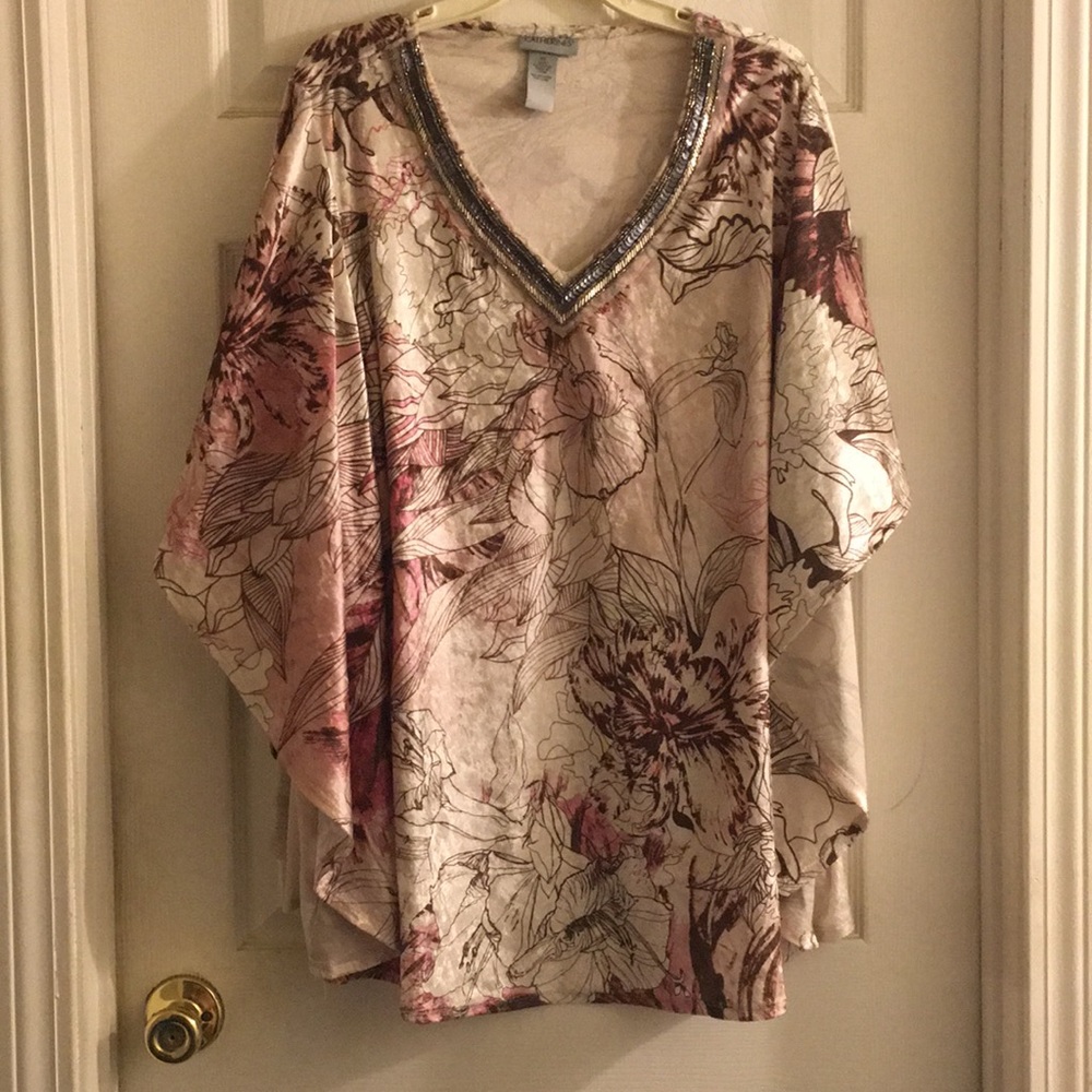 Beautiful classy top!